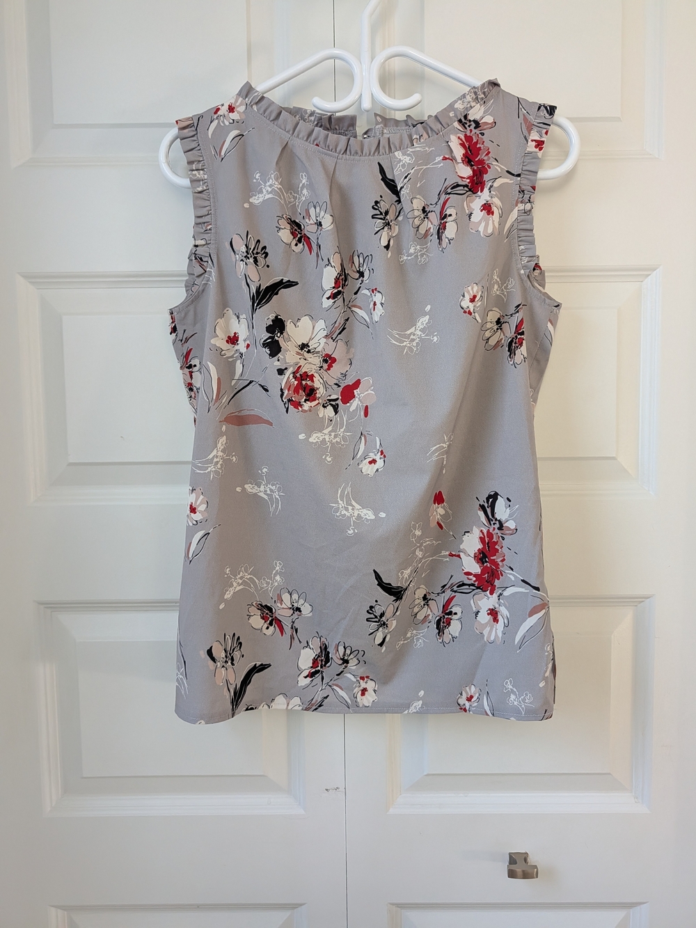 Sleeveless Floral Ruffle Trim Top - Gray with Red Accents